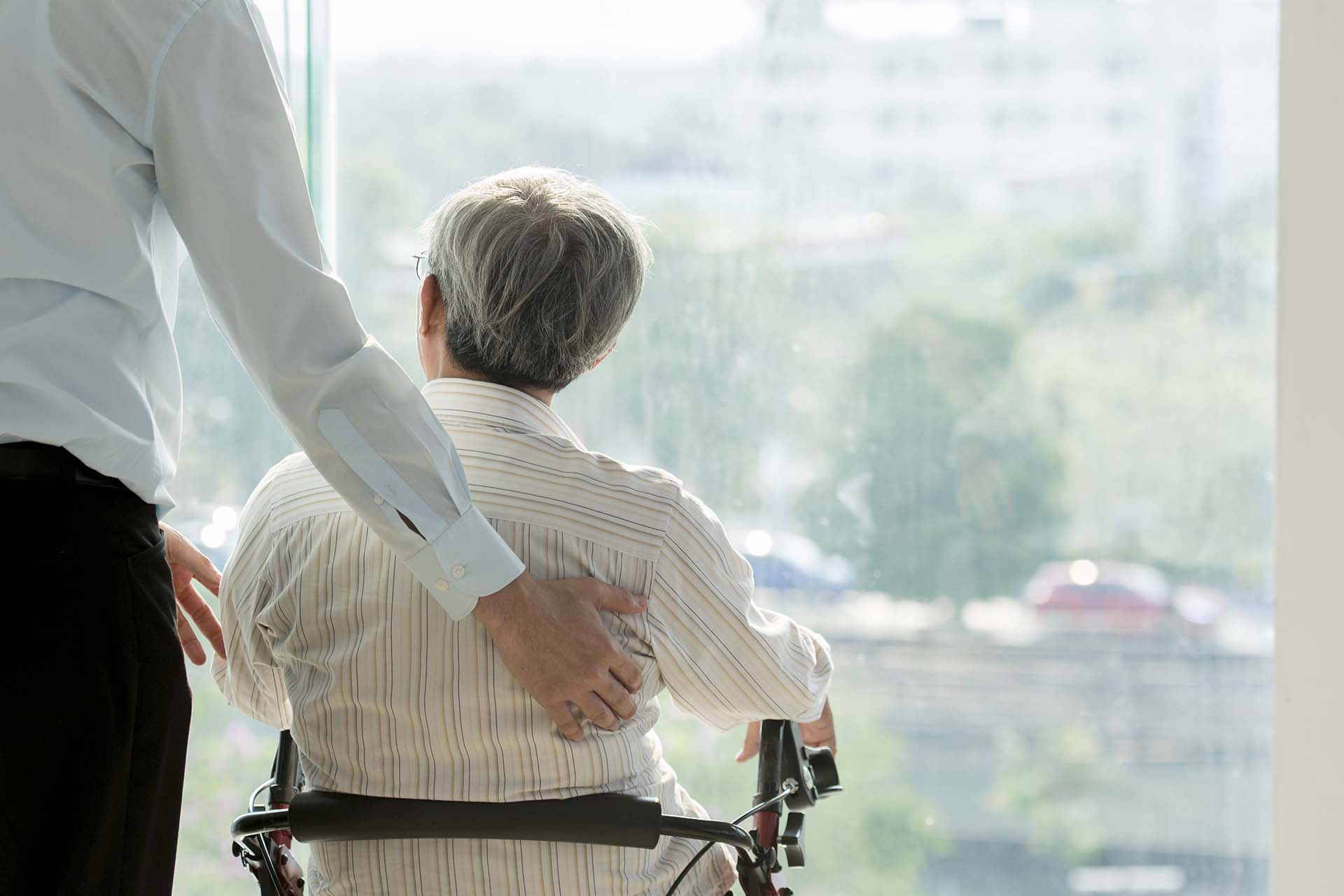 קצבת סיעוד מביטוח לאומי – כיצד ניתן לקבל עזרה לקשישים מביטוח לאומי